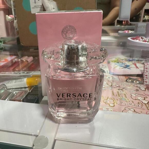 Versace Bright Crystal Perfume - Picture 4 of 4